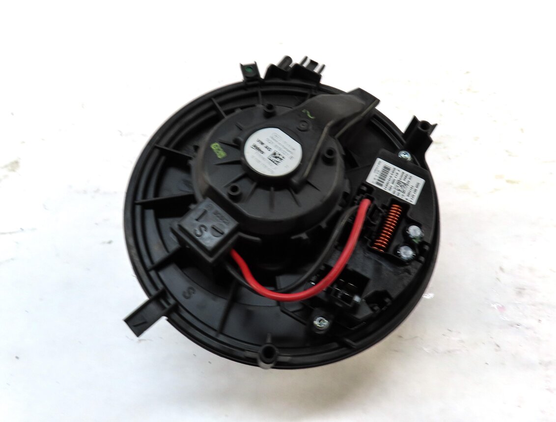 Thumbnail 3: 2015-2018 VW GOLF GTI / AUDI A3 S3 RS3 (8V) FRONT HEATER A/C BLOWER FAN MOTOR
