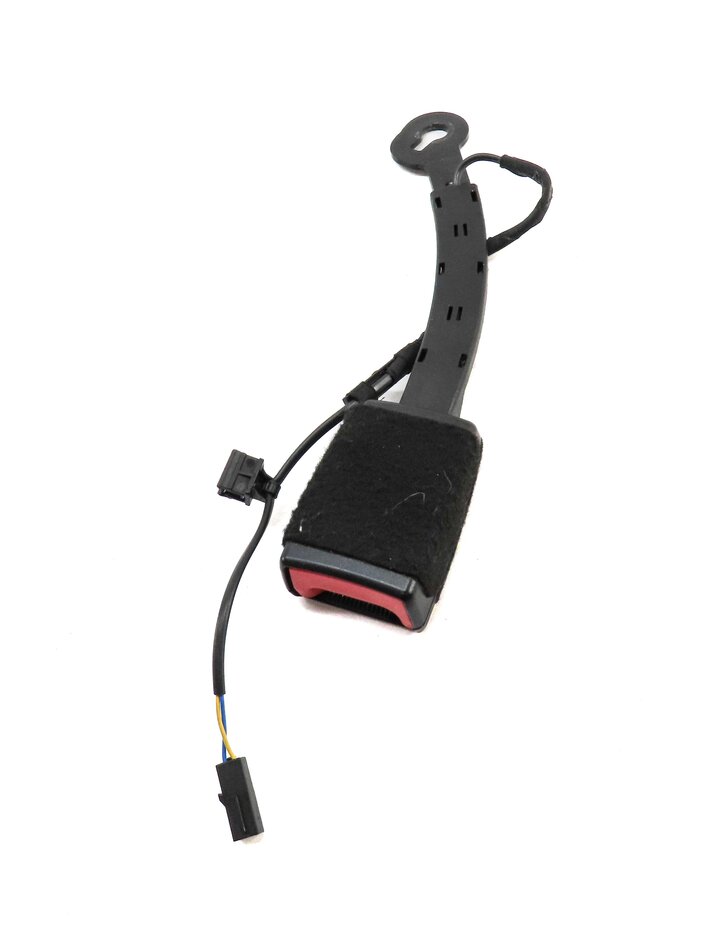 Thumbnail 2: 16-18 AUDI A3 E-TRON (8VF) FRONT RIGHT PASSENGER SEATBELT BUCKLE RECEIVER