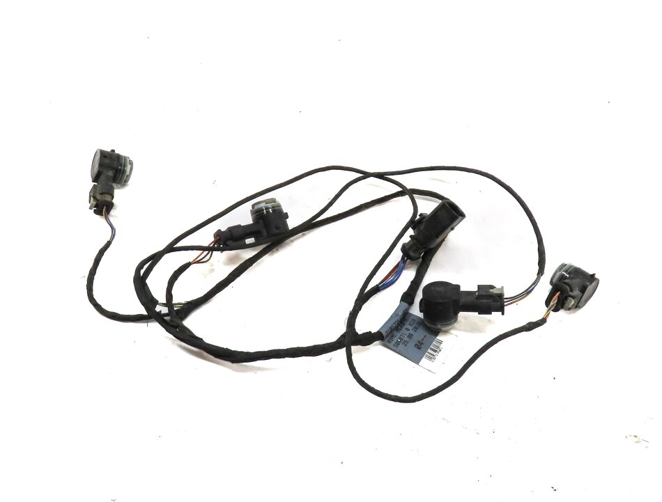 Thumbnail 1: 2016 AUDI A3 E-TRON (8V 8VF) REAR PDC PARK SENSOR SET w/ HARNESS (WHITE)