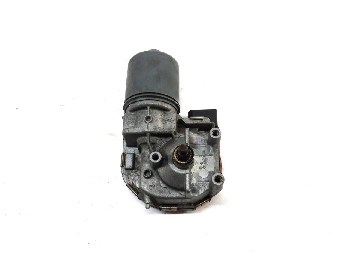 Thumbnail 3: 2016-2018 AUDI A3 E-TRON (8VF) FRONT WINDSHIELD WIPER MOTOR