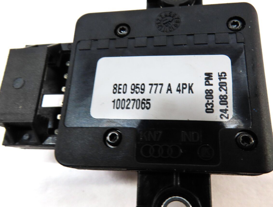 Thumbnail 5: 2016 AUDI A3 E-TRON (8V 8VF) FRONT LEFT DRIVER SEAT ADJUST ADJUSTMENT SWITCH