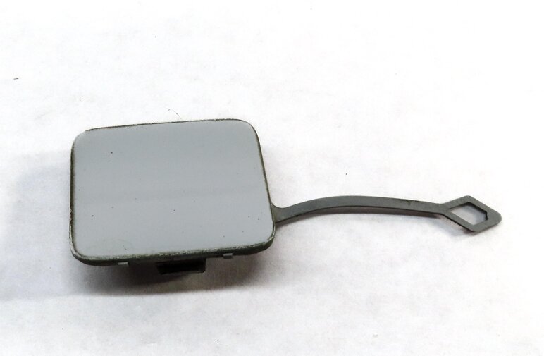 Thumbnail 2: 2016 AUDI A3 E-TRON (8V 8VF) REAR TOWING EYE TOW HOOK COVER TRIM (GLACIER WHITE)