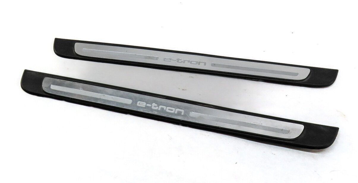 2016 AUDI A3 E-TRON (8V 8VF) FRONT LEFT & RIGHT DOOR SILL SCUFF PANEL TRIM SET-2