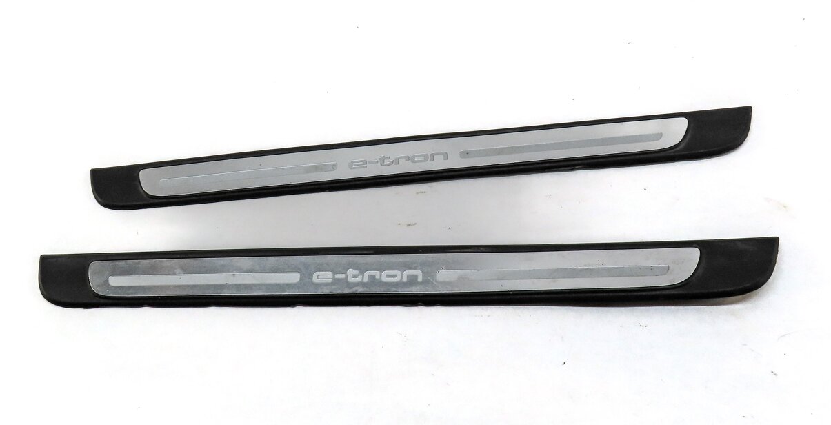 Thumbnail 2: 2016 AUDI A3 E-TRON (8V 8VF) FRONT LEFT & RIGHT DOOR SILL SCUFF PANEL TRIM SET-2