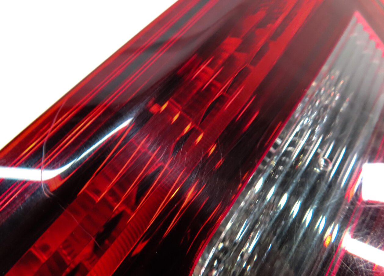 Thumbnail 6: 2016-2018 AUDI A3 E-TRON (8VF) RIGHT PASSENGER REAR INNER TAILLIGHT LIGHT LAMP