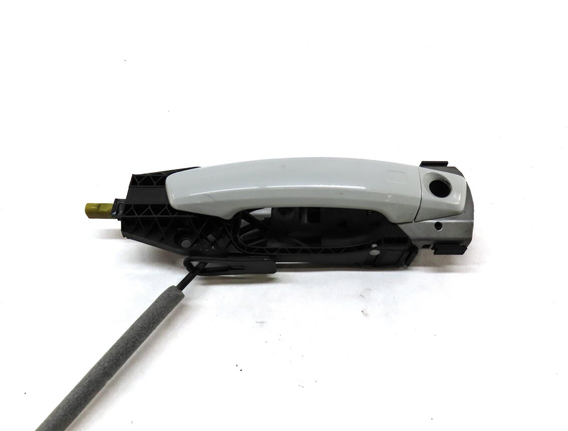 Thumbnail 3: 15-18 AUDI A3 S3 RS3 TT (8V MK3) LEFT FRONT DRIVER KEYLESS DOOR HANDLE (WHITE)