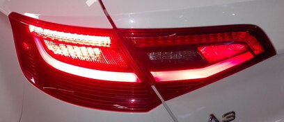 Thumbnail 2: 2016-2018 AUDI A3 E-TRON (8VF) LEFT DRIVER REAR INNER TAILLIGHT LIGHT LAMP (LED)
