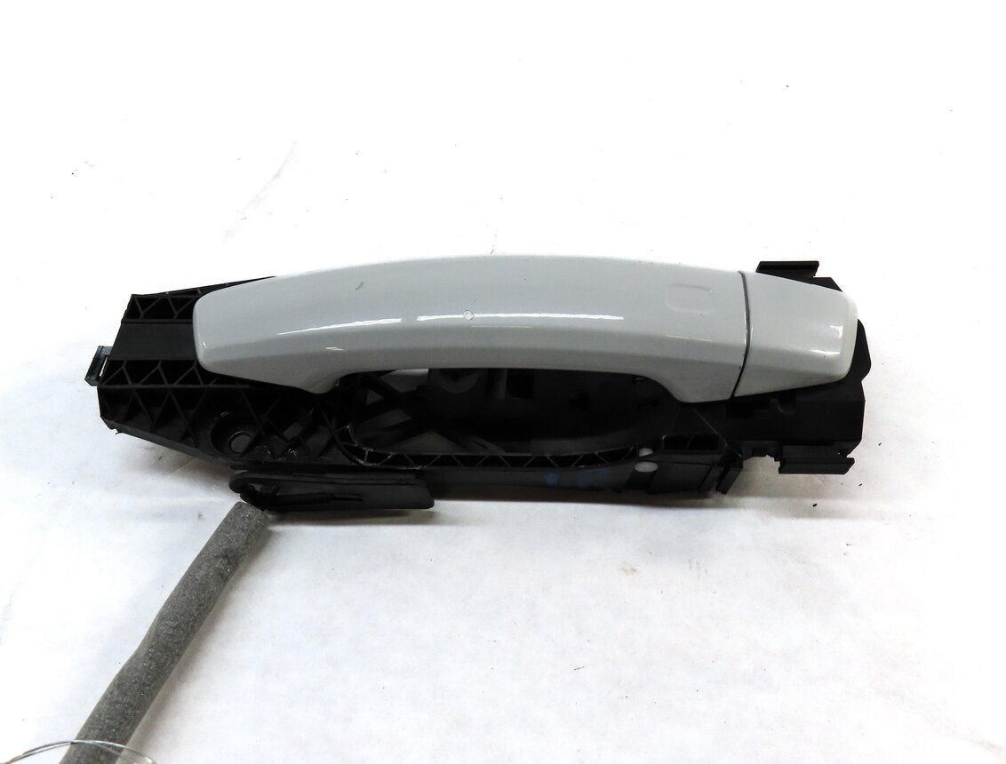 Thumbnail 3: 2015-2019 AUDI A3 S3 RS3 TT (8V MK3) LEFT SIDE REAR EXTERIOR DOOR HANDLE (WHITE)