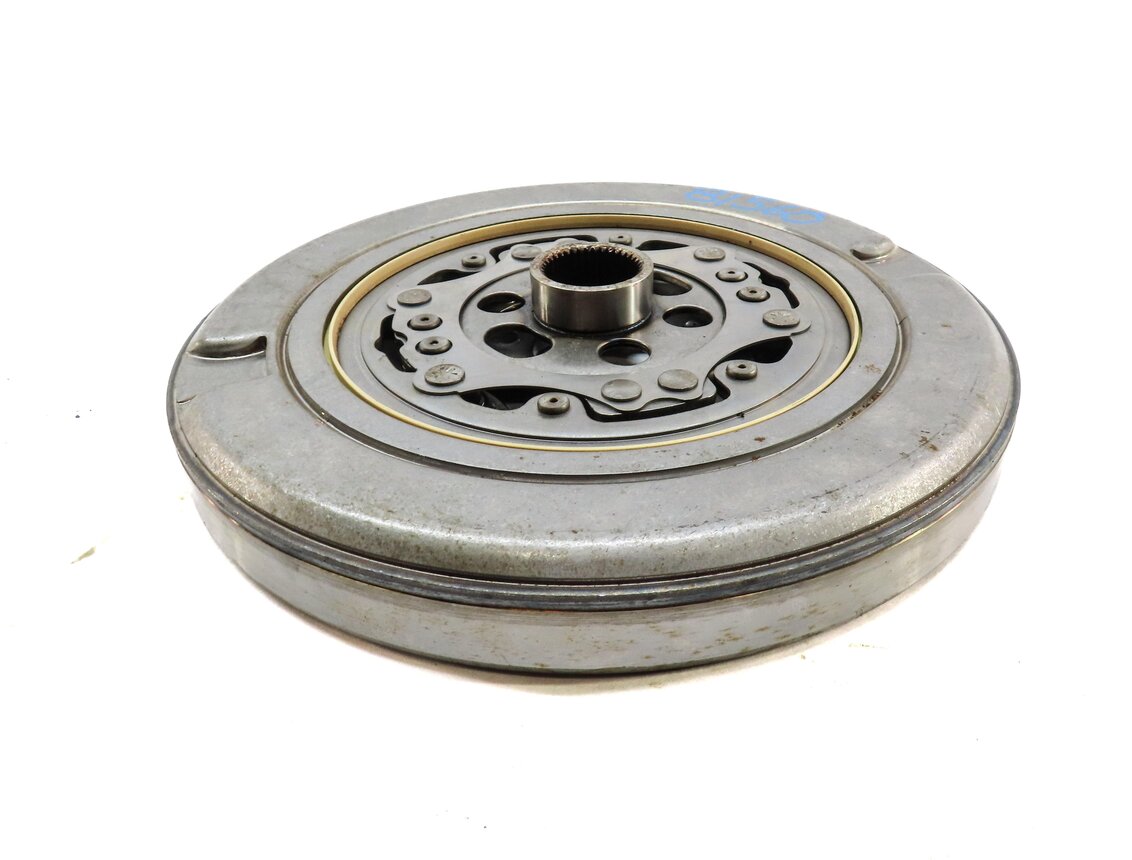 Thumbnail 4: 16-18 AUDI A3 E-TRON (8VF) 1.4L TURBO HYBRID AUTO FWD FLYWHEEL FLY WHEEL