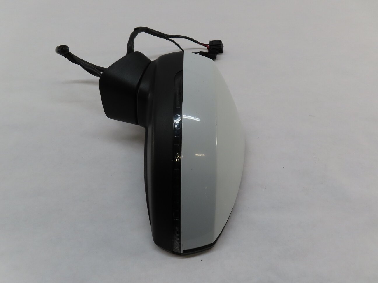 Thumbnail 10: 2016-2018 AUDI A3 E-TRON (8VF) FRONT LEFT DRIVER HEATED DOOR MIRROR (WHITE)