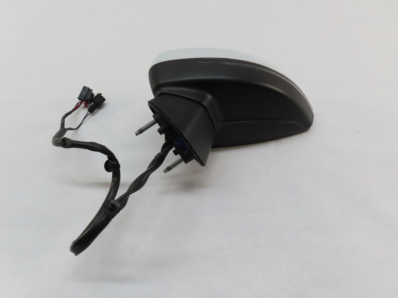 Thumbnail 11: 2016-2018 AUDI A3 E-TRON (8VF) FRONT LEFT DRIVER HEATED DOOR MIRROR (WHITE)
