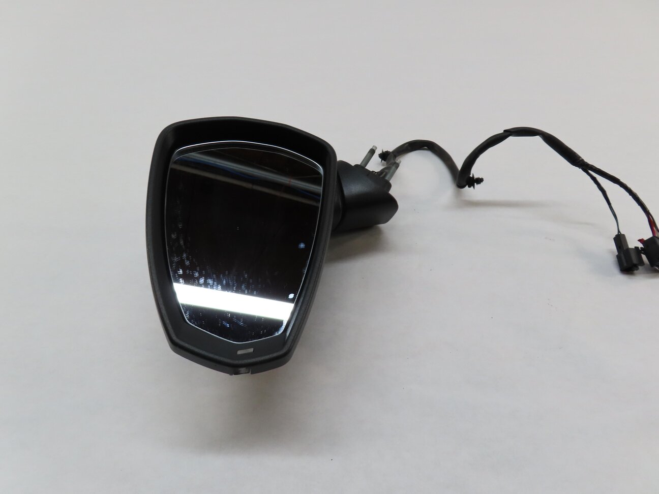 Thumbnail 15: 2016-2018 AUDI A3 E-TRON (8VF) FRONT LEFT DRIVER HEATED DOOR MIRROR (WHITE)