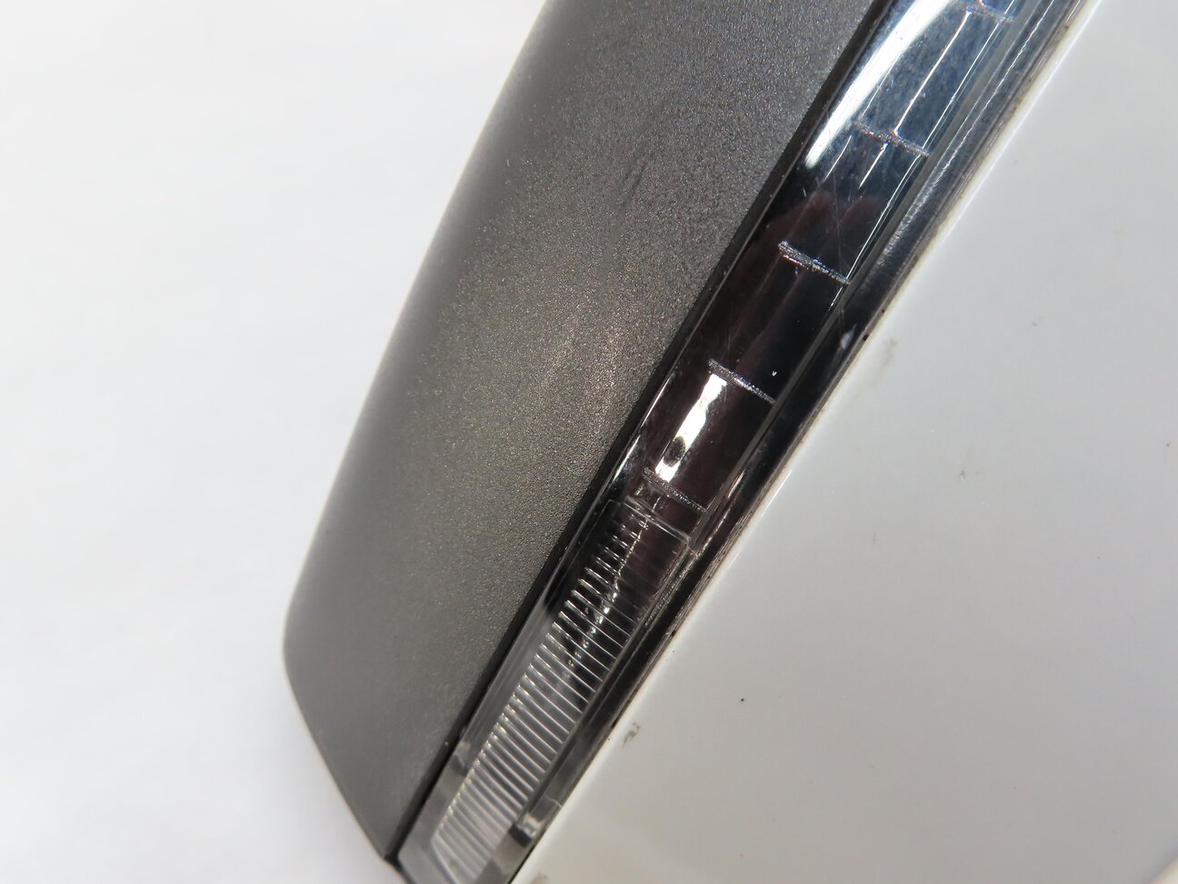 Thumbnail 5: 2016-2018 AUDI A3 E-TRON (8VF) FRONT LEFT DRIVER HEATED DOOR MIRROR (WHITE)