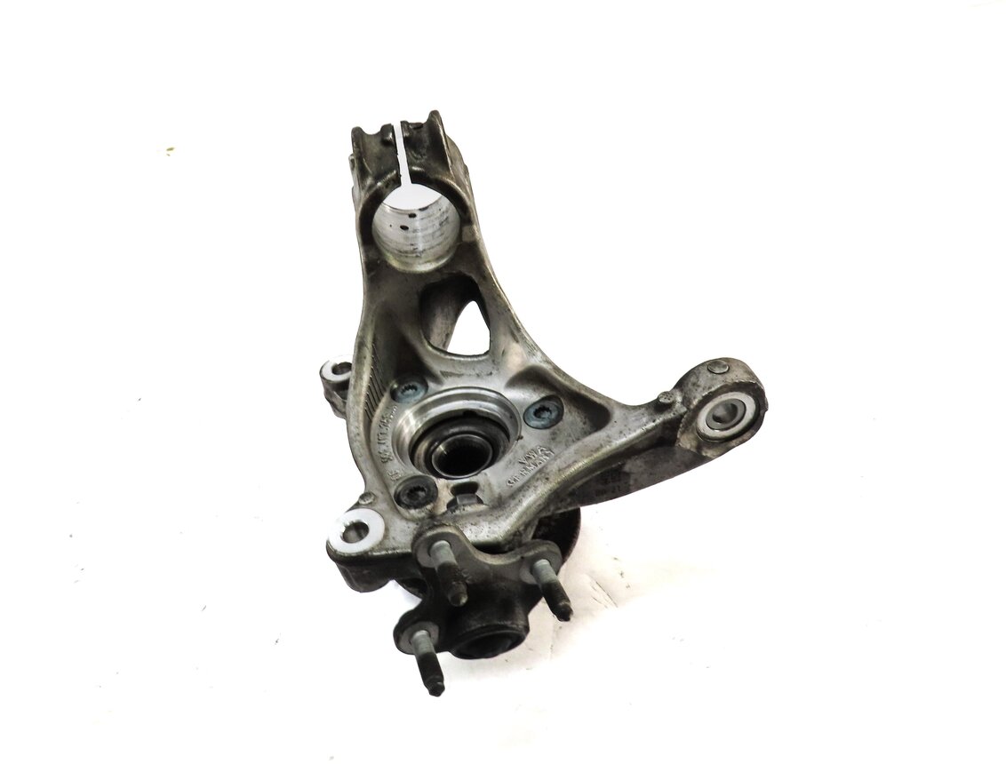 15-17 VW GOLF GTI AUDI A3 S3 (8V) RIGHT FRONT SPINDLE KNUCKLE WHEEL BEARING HUB