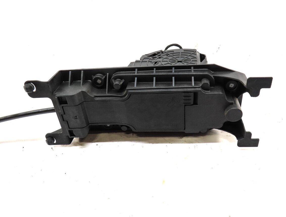 Thumbnail 6: 2016-2020 AUDI A3 (8V 8VF 8Y) TRANSMISSION GEAR SHIFTER SHIFT BOX w/ CABLE