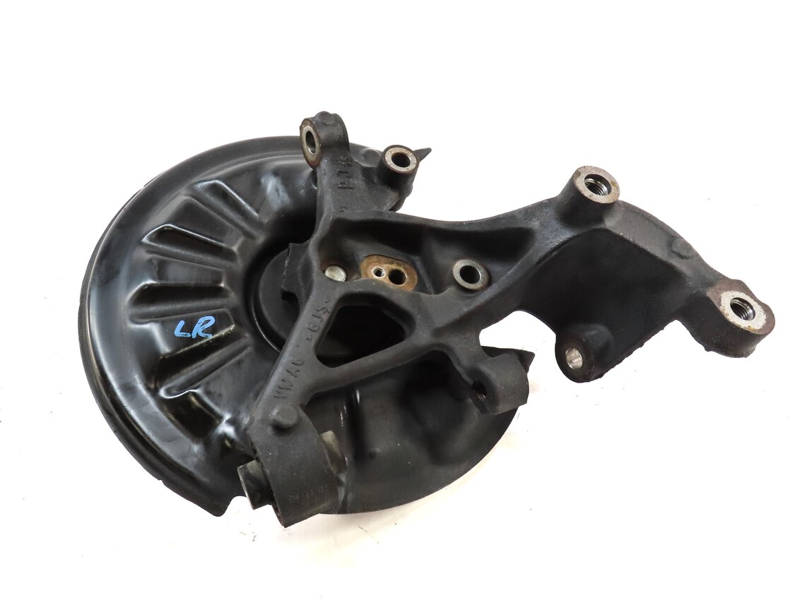Thumbnail 2: 2015-2018 VW GOLF AUDI A3 (8V) 4 LINK LEFT DRIVER REAR SPINDLE KNUCKLE STUB HUB
