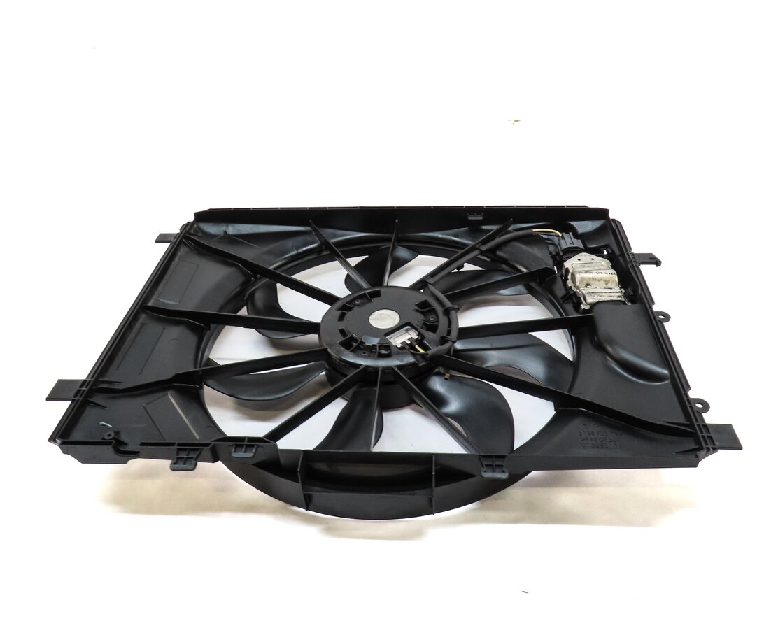Thumbnail 4: 13-20 MERCEDES B CLA GLA SLK CLASS (C117 W172 W246 X156) RADIATOR COOLING FAN