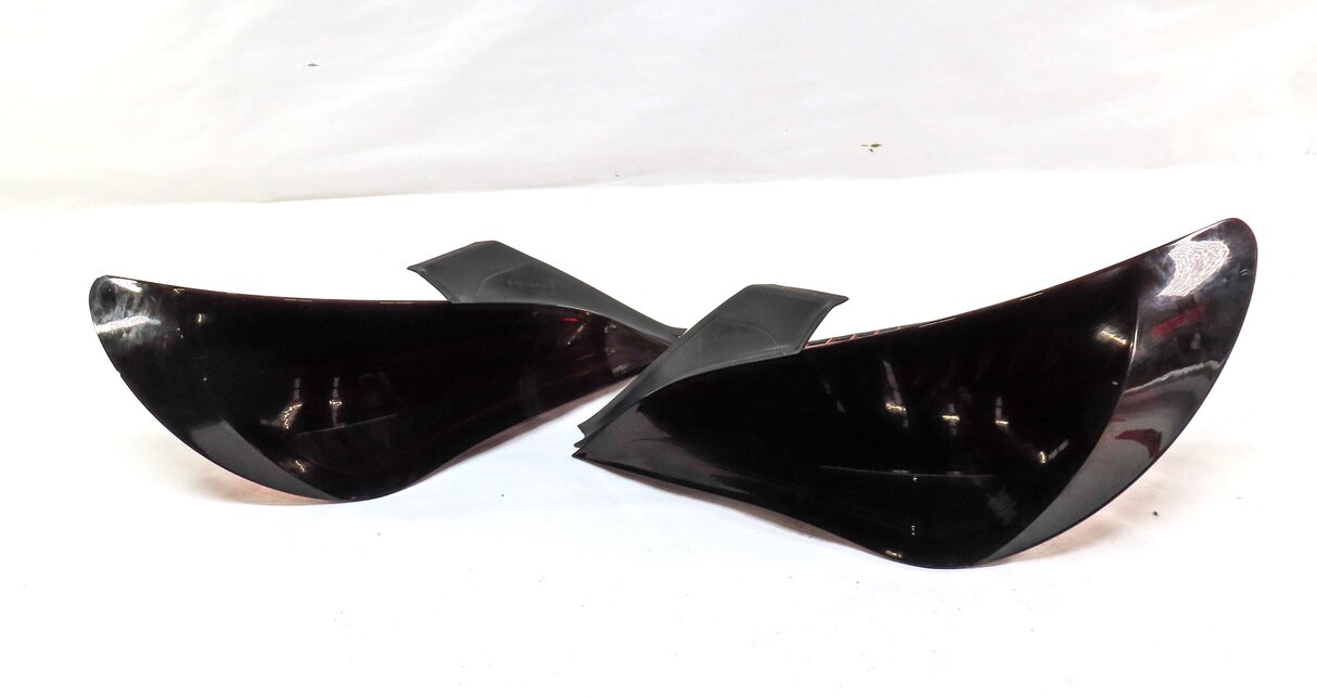 14-16 MERCEDES CLA45 CLA250 (C117) LEFT DRIVER TAILLIGHT BRAKE LIGHT LAMP (LED)