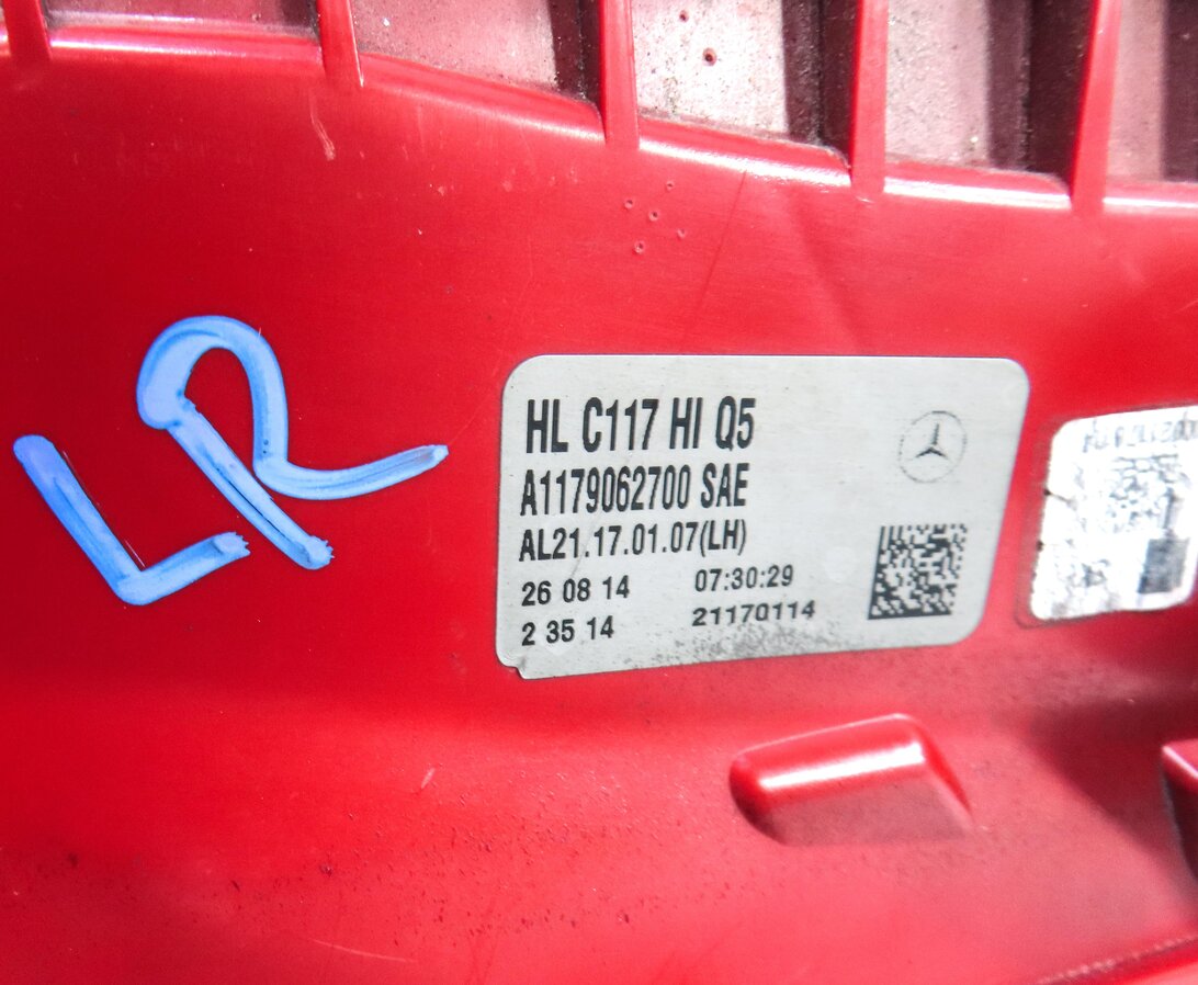 Thumbnail 13: 14-16 MERCEDES CLA45 CLA250 (C117) LEFT DRIVER TAILLIGHT BRAKE LIGHT LAMP (LED)