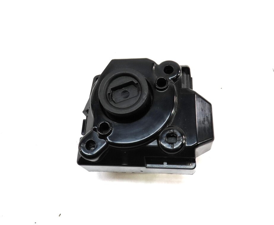 Thumbnail 2: 2014-2015 MERCEDES BENZ CLA45 AMG CLA250 (C117) IGNITION SWITCH MODULE