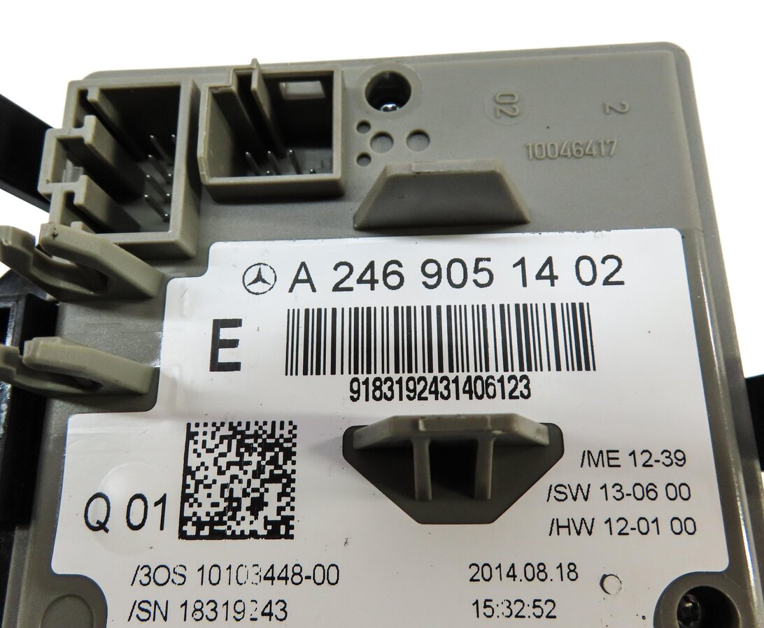 Thumbnail 4: 2014-2015 MERCEDES BENZ CLA45 AMG CLA250 (C117) IGNITION SWITCH MODULE