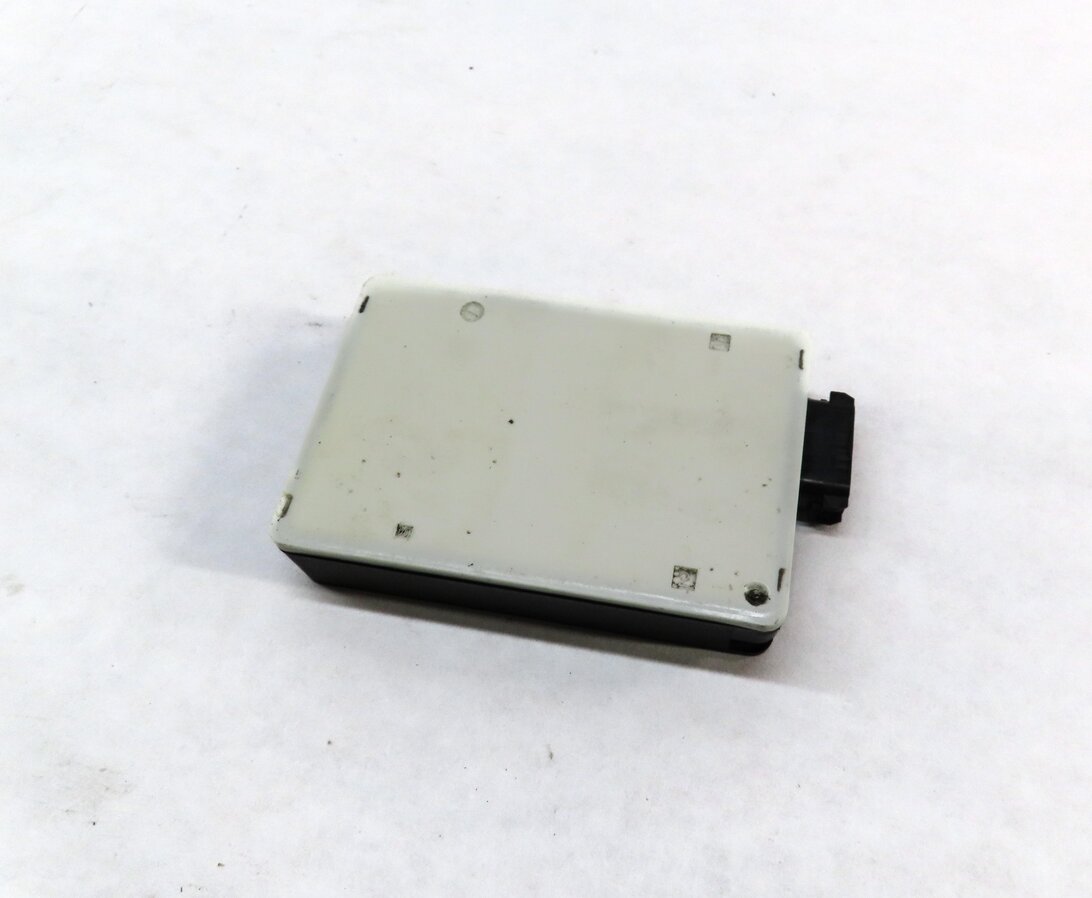 2014-2016 MERCEDES CLA250 CLA45 (C117 W117) REAR BLIND SPOT RADAR SENSOR MODULE