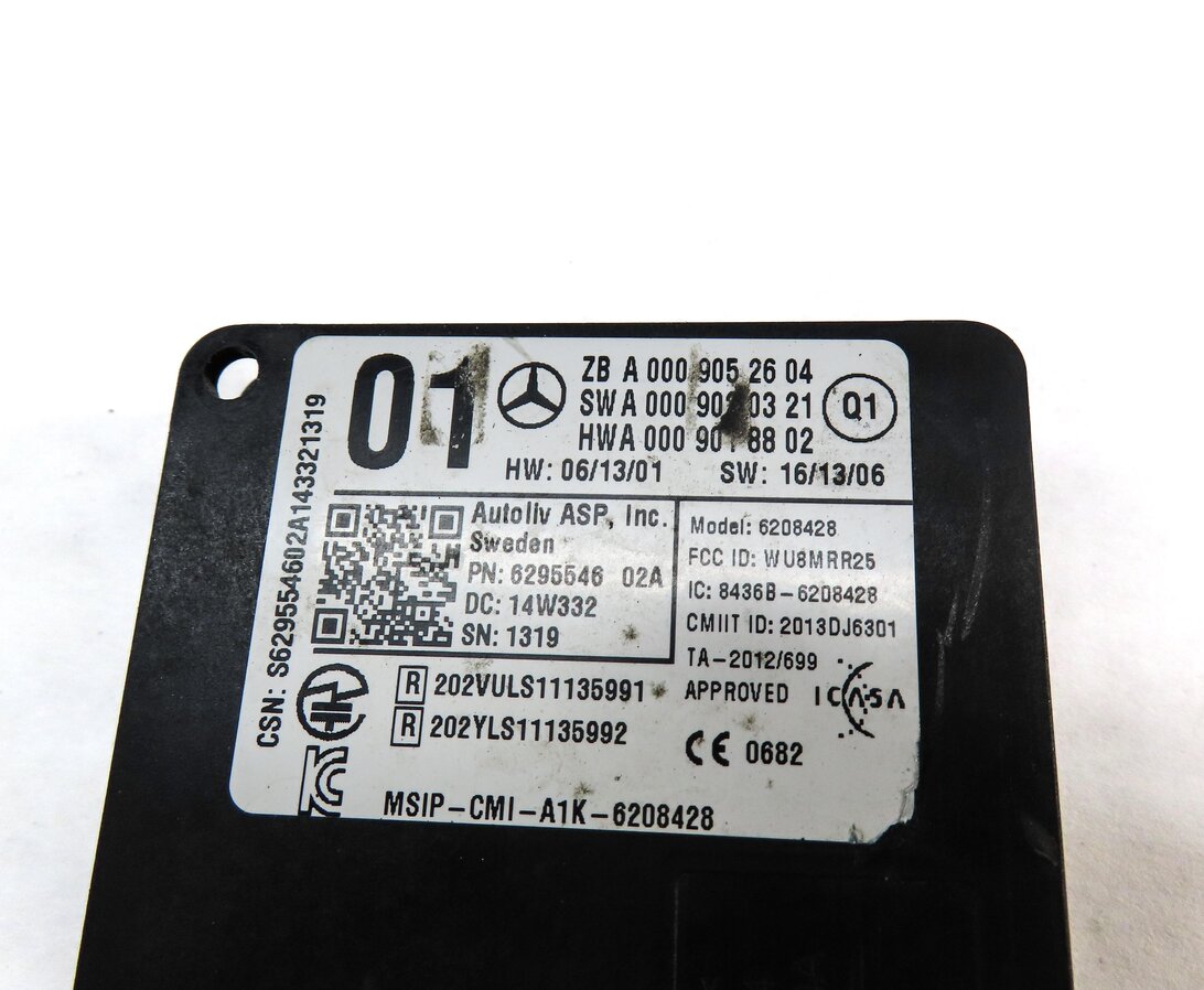 Thumbnail 4: 2014-2016 MERCEDES CLA250 CLA45 (C117 W117) REAR BLIND SPOT RADAR SENSOR MODULE