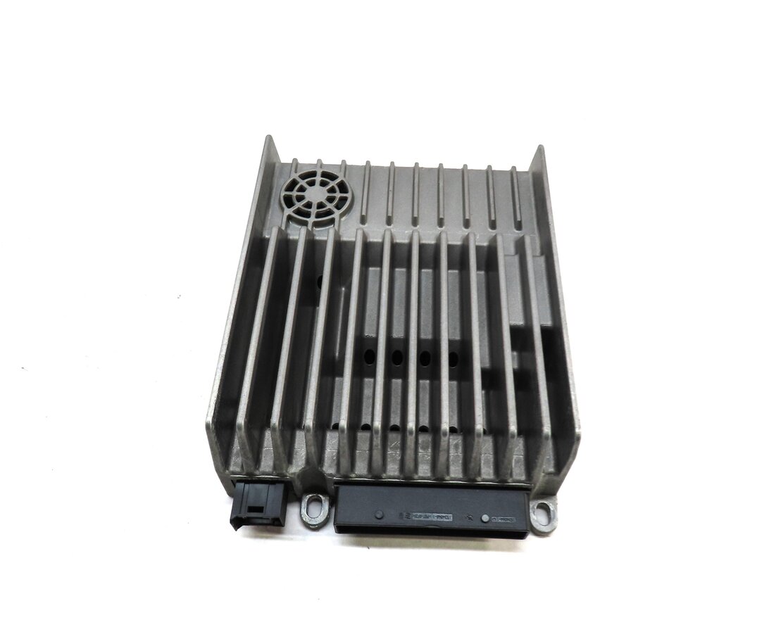 Thumbnail 2: 2012-2015 MERCEDES B250 CLA SLK SLK (C117 R172 W242) BECKER AUDIO AMP AMPLIFIER