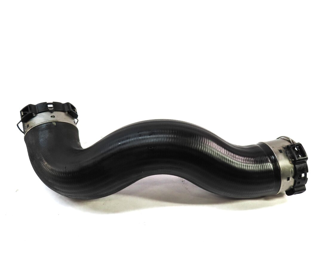 Thumbnail 3: 2014 MERCEDES CLA250 C117 W117 2.0L M270 ENGINE INTERCOOLER HOSE PIPE 2465280682