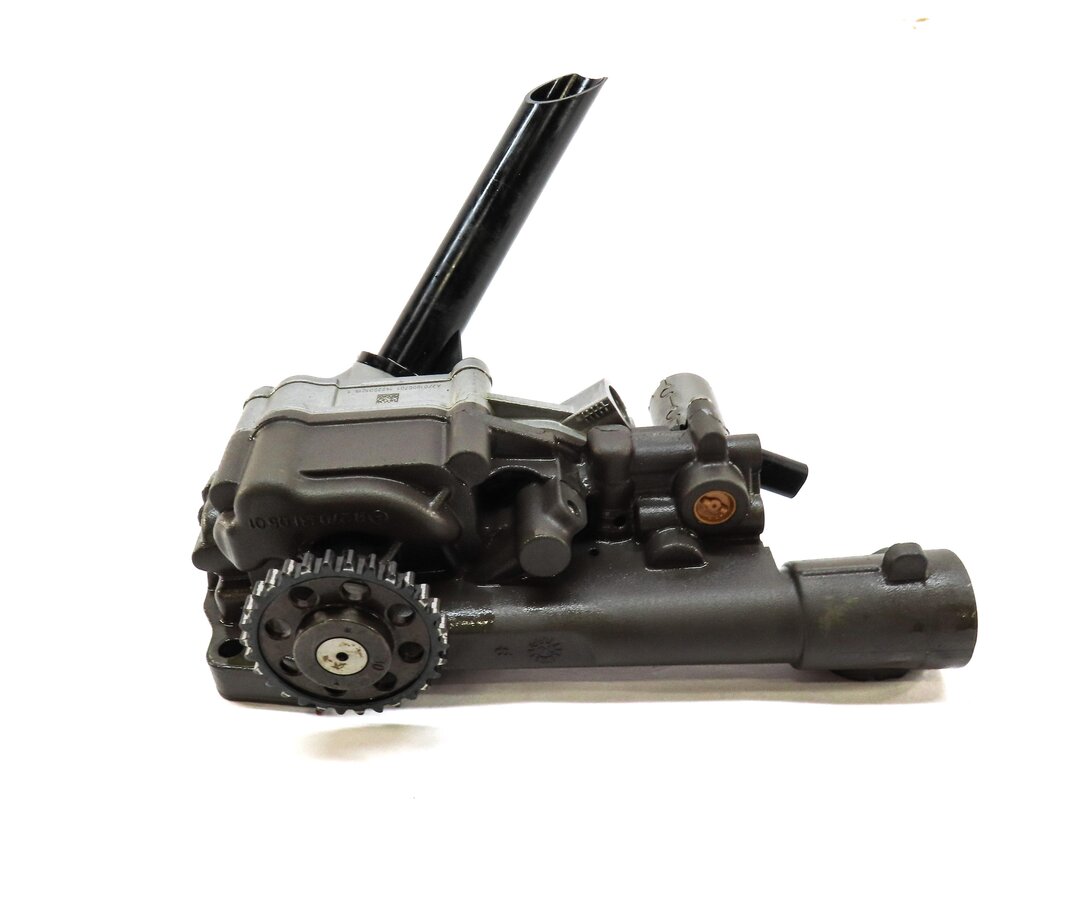 Thumbnail 2: 2014 MERCEDES CLA250 (C117 W117) 2.0L M270 ENGINE OIL PUMP 2701800339 2701800701