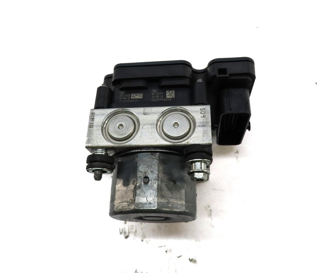 Thumbnail 3: 14-19 MERCEDES B250 CLA250 (C117 W246) ANTI-LOCK ESP ABS BRAKE PUMP w/ MODULE
