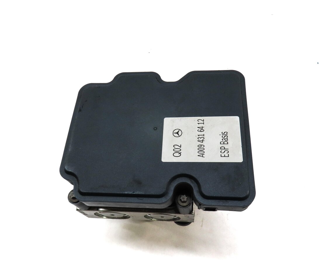Thumbnail 4: 14-19 MERCEDES B250 CLA250 (C117 W246) ANTI-LOCK ESP ABS BRAKE PUMP w/ MODULE