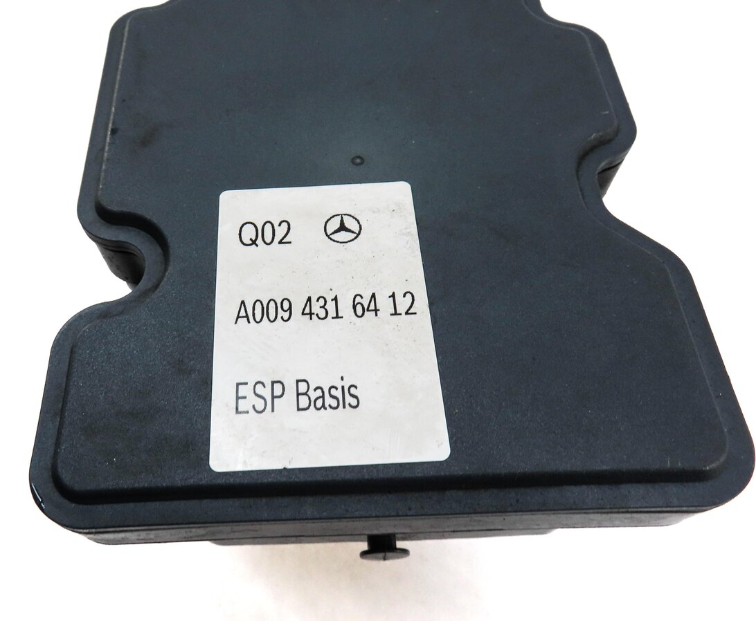 Thumbnail 5: 14-19 MERCEDES B250 CLA250 (C117 W246) ANTI-LOCK ESP ABS BRAKE PUMP w/ MODULE