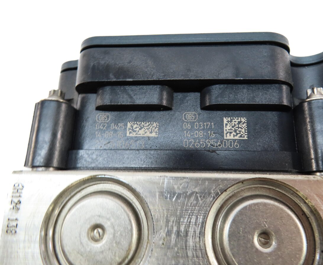 Thumbnail 6: 14-19 MERCEDES B250 CLA250 (C117 W246) ANTI-LOCK ESP ABS BRAKE PUMP w/ MODULE