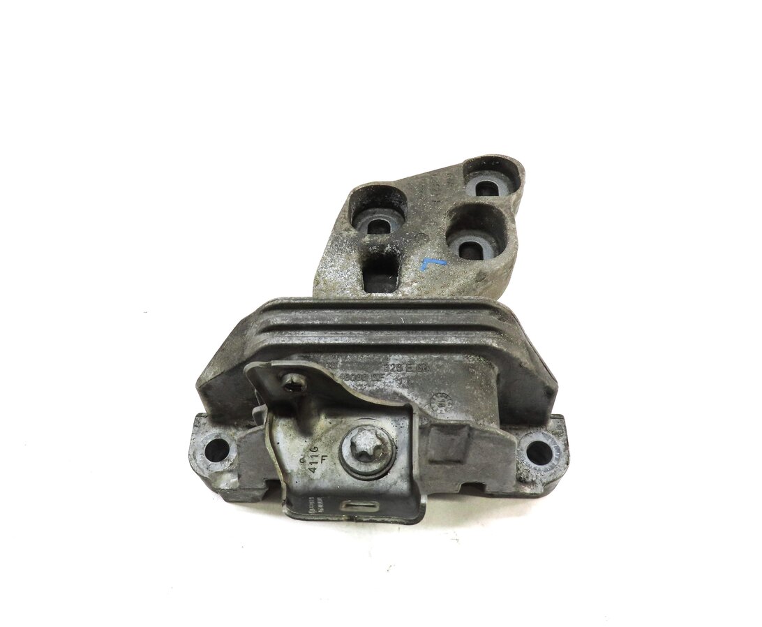 Thumbnail 5: 2014 MERCEDES CLA250 (C117 W117) 2.0L M270 AUTO FWD TRANSMISSION MOUNT BRACKET