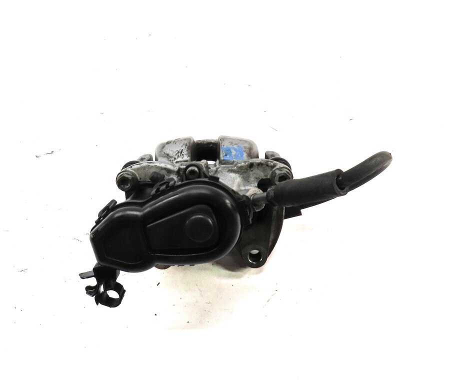 Thumbnail 3: 13-20 MERCEDES B CLA GLA CLASS (C117 W242 W246 X156) RIGHT REAR BRAKE CALIPER