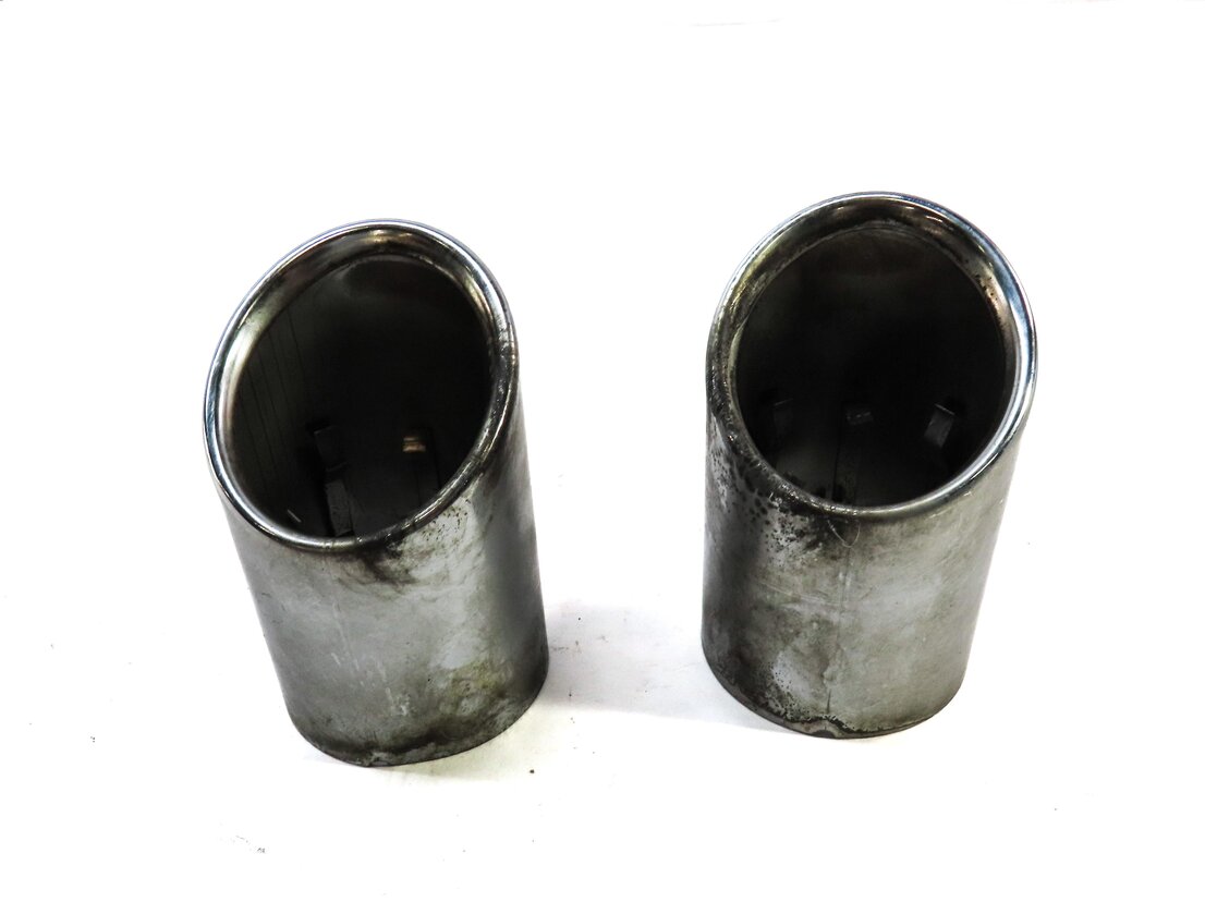 Thumbnail 2: 2009 BMW X5 (E70) DIESEL - LEFT & RIGHT EXHAUST TIP SET