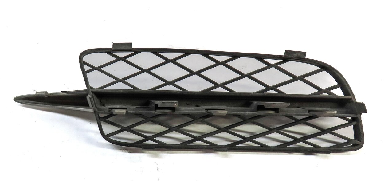 Thumbnail 4: 2007-2010 BMW X5 (E70) LEFT FRONT DRIVER LOWER BUMPER GRILLE VENT TRIM