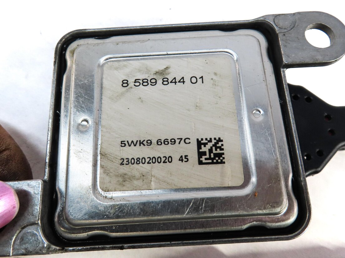 Thumbnail 4: 2009 BMW X5 (E70) 3.0L M57Y DIESEL NITROGEN OXIDE NOX SENSOR MODULE