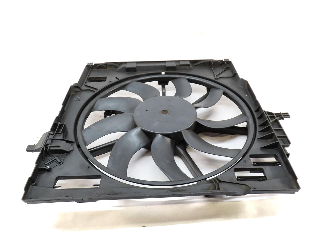 Thumbnail 3: 2009-2014 BMW X5 X6 (E70 E71) 3.0L N55 TURBO / 3.0L DIESEL COOLING FAN 850 WATT