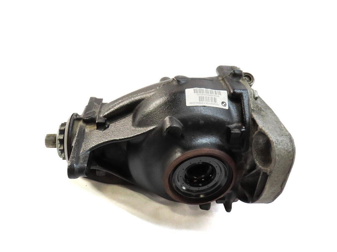 Thumbnail 2: 2009-2013 BMW X5 3.0L DIESEL / X6 4.4TT (E70 E71 E72) REAR DIFFERENTIAL (3.64)