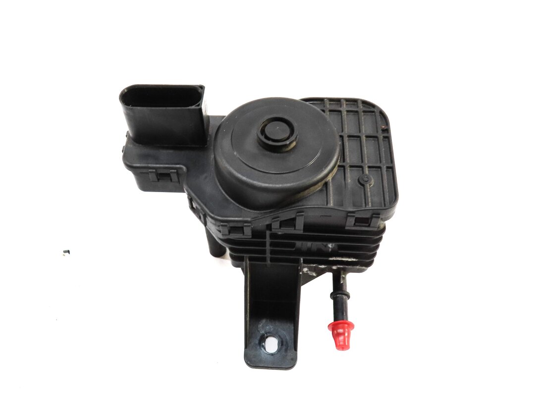 Thumbnail 3: 2009-2011 BMW X5 335D (E70 E90) 3.0L M57Y DIESEL EMISSION FLUID TRANSFER PUMP