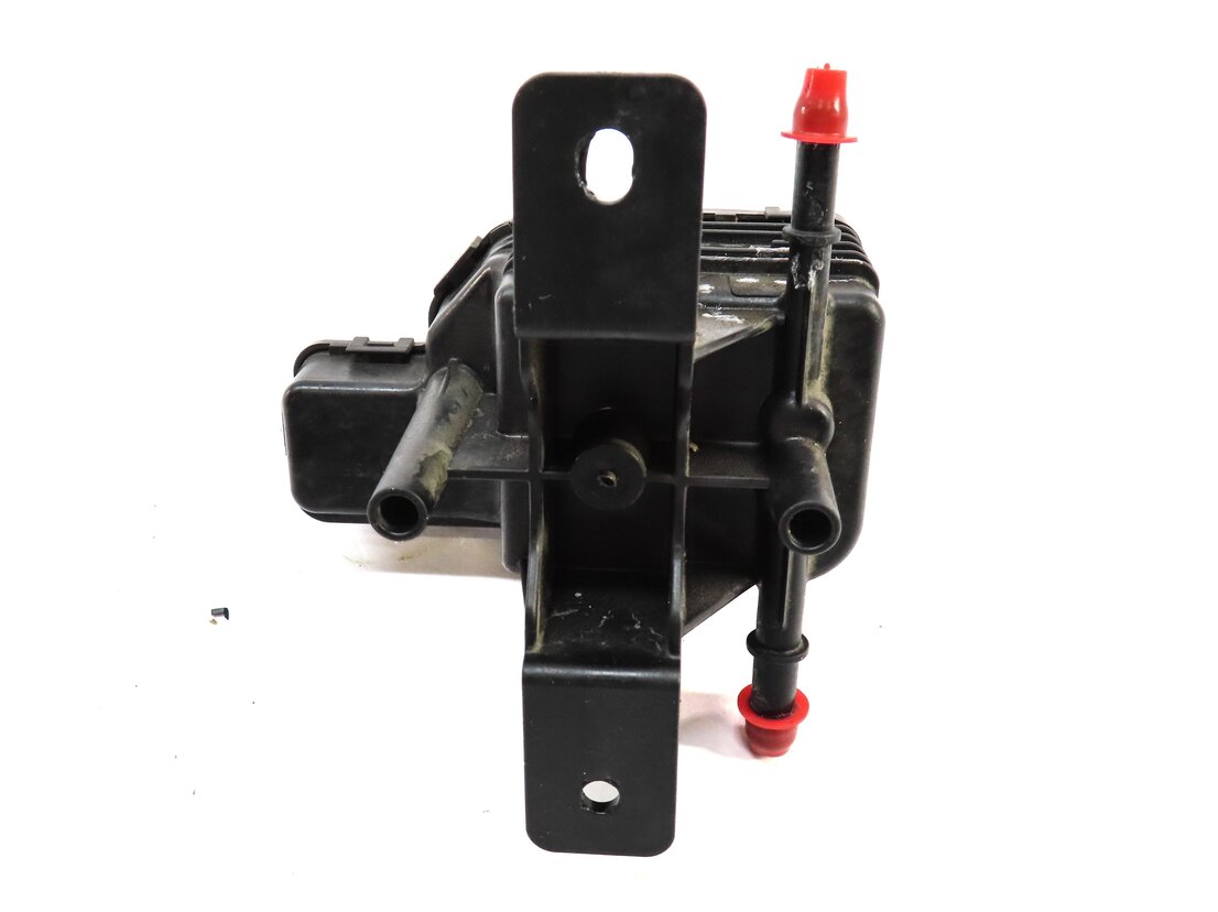 Thumbnail 4: 2009-2011 BMW X5 335D (E70 E90) 3.0L M57Y DIESEL EMISSION FLUID TRANSFER PUMP