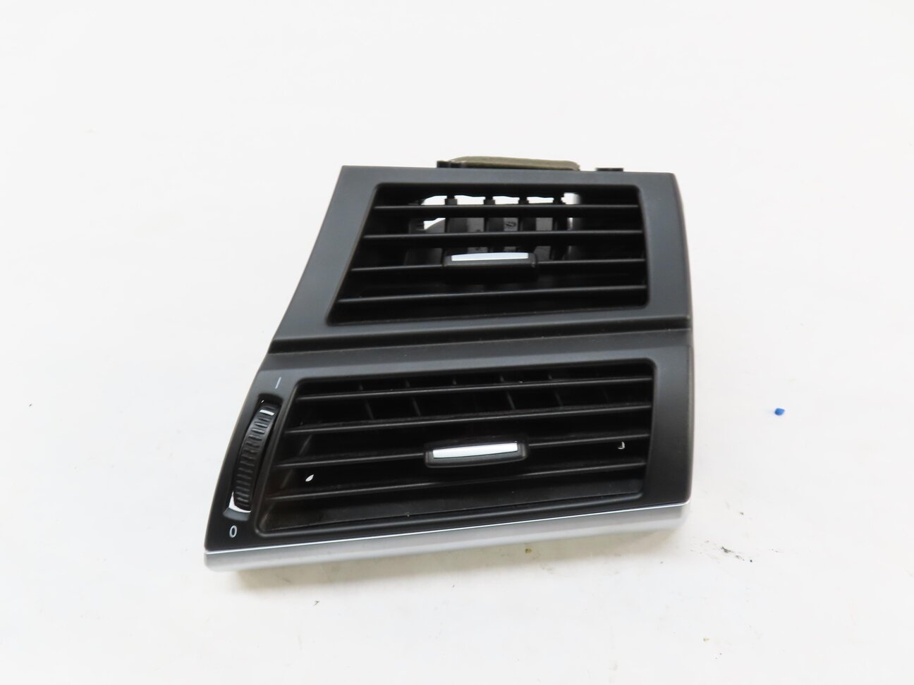 Thumbnail 2: 2009 BMW X5 (E70) FRONT RIGHT PASSENGER DASH HEATER A/C AIR VENT