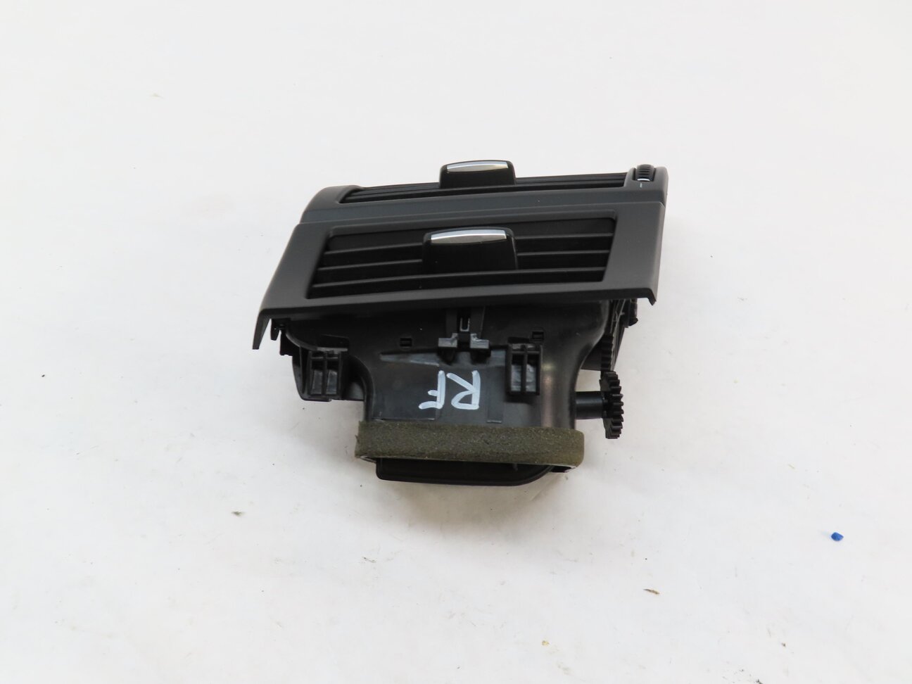 Thumbnail 3: 2009 BMW X5 (E70) FRONT RIGHT PASSENGER DASH HEATER A/C AIR VENT