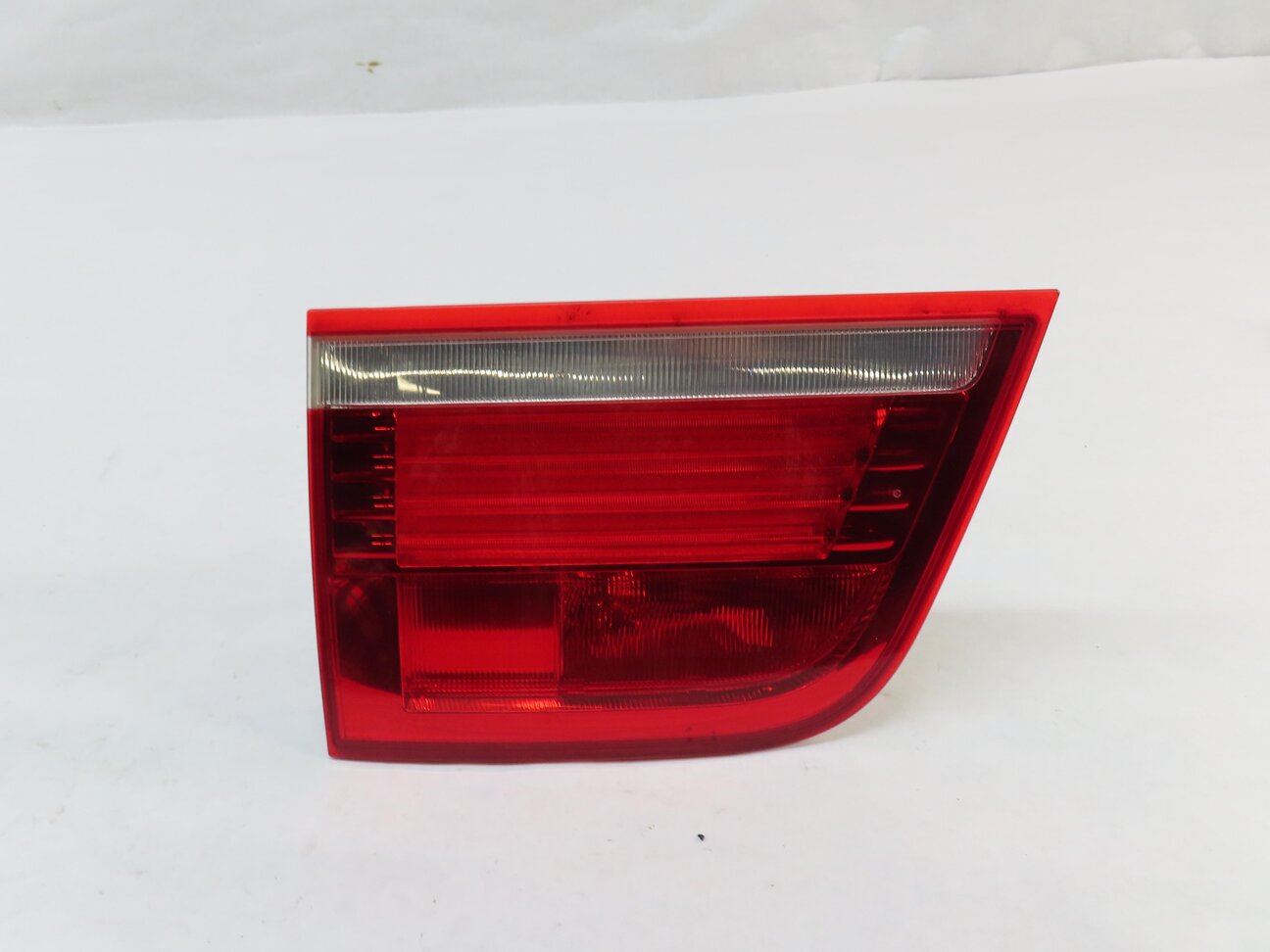 Thumbnail 3: 2007-2010 BMW X5 X5M (E70) LEFT DRIVER REAR INNER TRUNK TAILLIGHT LIGHT LAMP