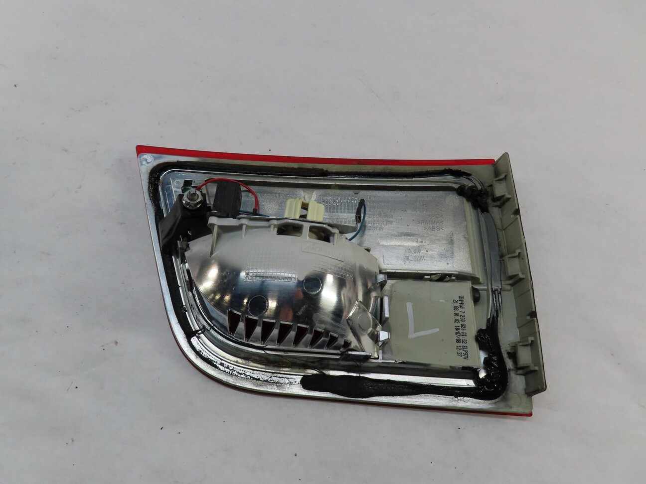 Thumbnail 4: 2007-2010 BMW X5 X5M (E70) LEFT DRIVER REAR INNER TRUNK TAILLIGHT LIGHT LAMP