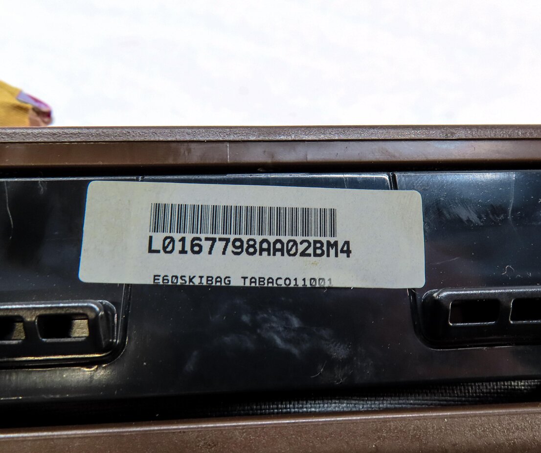 Thumbnail 6: 2009 BMW X5 (E70) REAR SEAT CENTER CONSOLE ARMREST COMPARTMENT SKI BAG (BROWN)