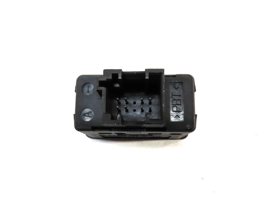 Thumbnail 3: 2009 BMW X5 (E70) REAR MEDIA AUX AUXILIARY AUDIO HEADPHONE JACK