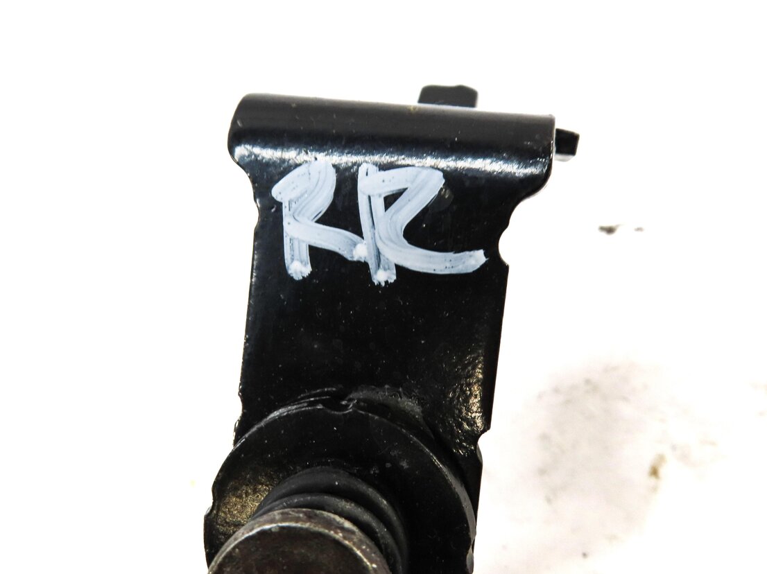 Thumbnail 5: 2009 BMW X5 (E70) REAR 2nd SECOND ROW SEAT SEATBELT BUCKLE RECEIVER SET (BLACK)
